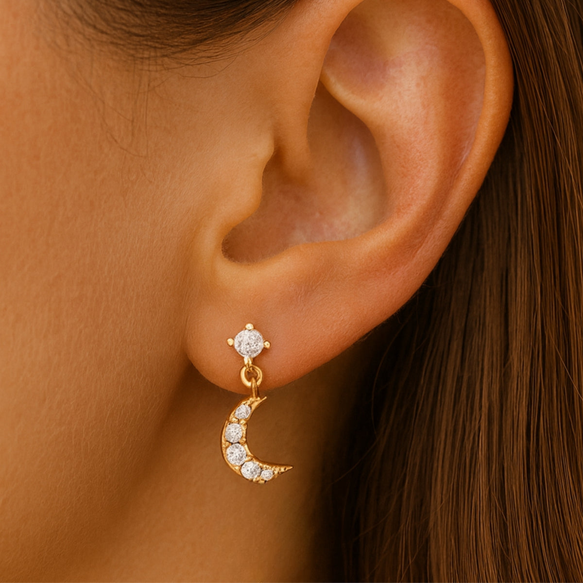 Boucles Exquise portées à l'oreille